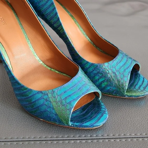 Rachel Roy Penelopey python snakeskin embossed Pump, sz 9.5, iridescent blue - Picture 5 of 11